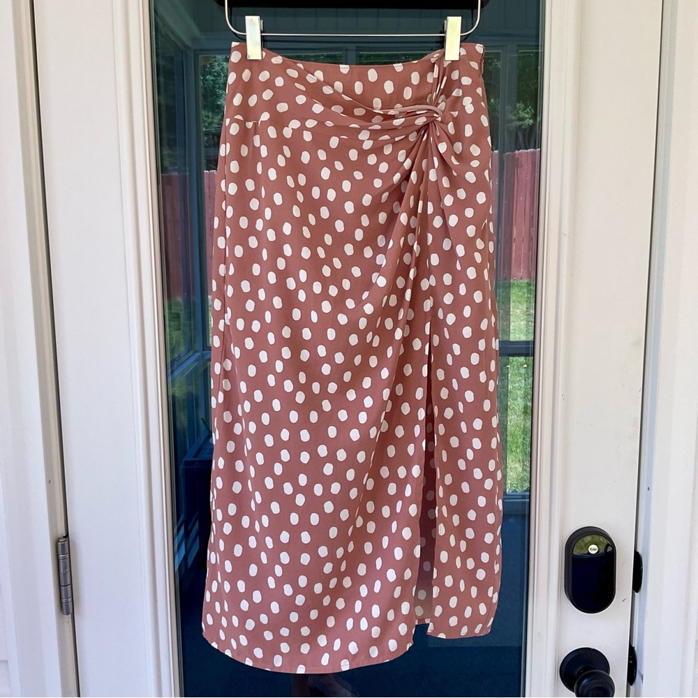 Abercrombie & Fitch Skirt Polka Dot Midi with Slit in Dusty Rose Size XS